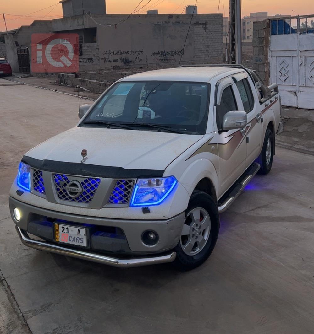 نيسان نافارا